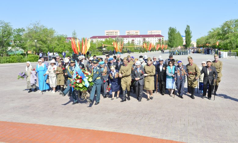 Коллажды жасаған Дәурен ҚУАНЫШ