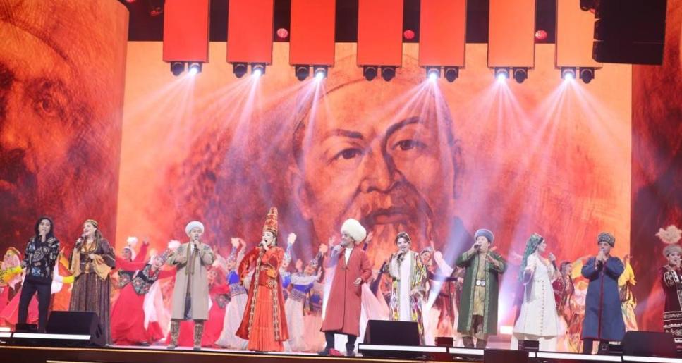 2025 жылғы мәдени астанасы» жылының жабылуына арналған салтанатты концертке 1500-ден астам адам қатысты
