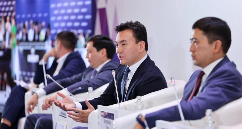 «Әділет» партиясы Сайлауалды бағдарламасы мен Құрылтай депутаттығына кандидаттардың партиялық тізімін бекітті