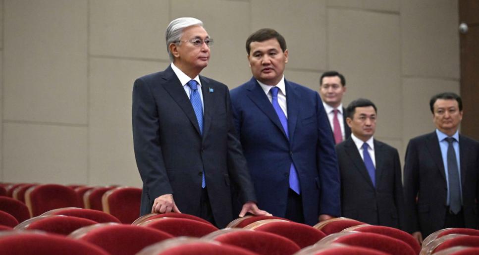 Президент Өнер орталығына барды