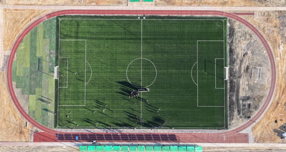 Томарлы ауылында жаңғыртылған футбол стадионы пайдалануға берілді