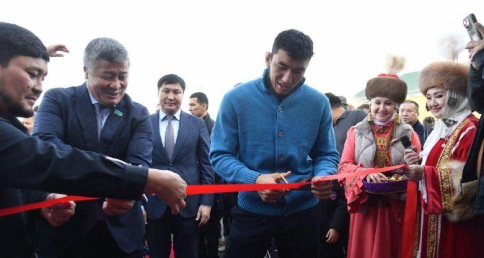 Атырауда Ризабек Айтмұқан атында спорт кешені ашылды