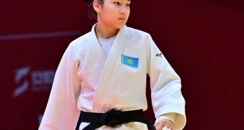 ІНЖУ АЗИЯ ТӨРІНДЕ ҚОЛА ЖҮЛДЕГЕР АТАНДЫ