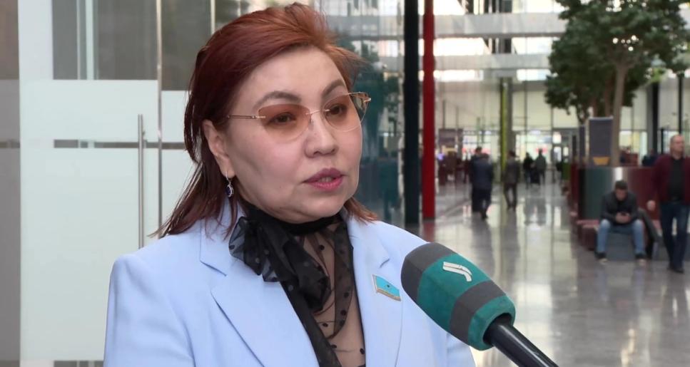 Бибігүл Жексенбай: Конституцияны талқылау тек саясаткерлердің емес, бүкіл қоғамның ісі