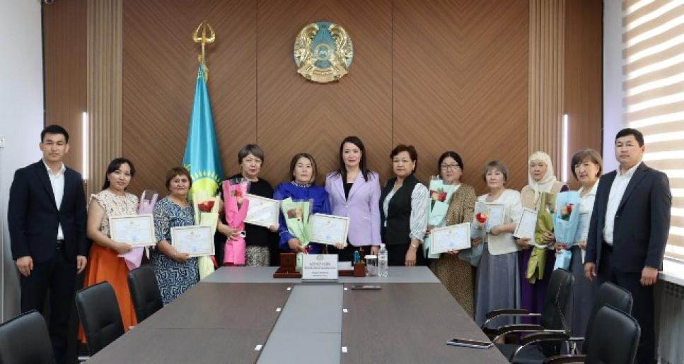 МЕЙІРБИКЕЛЕРГЕ ҚҰРМЕТ КӨРСЕТІЛДІ