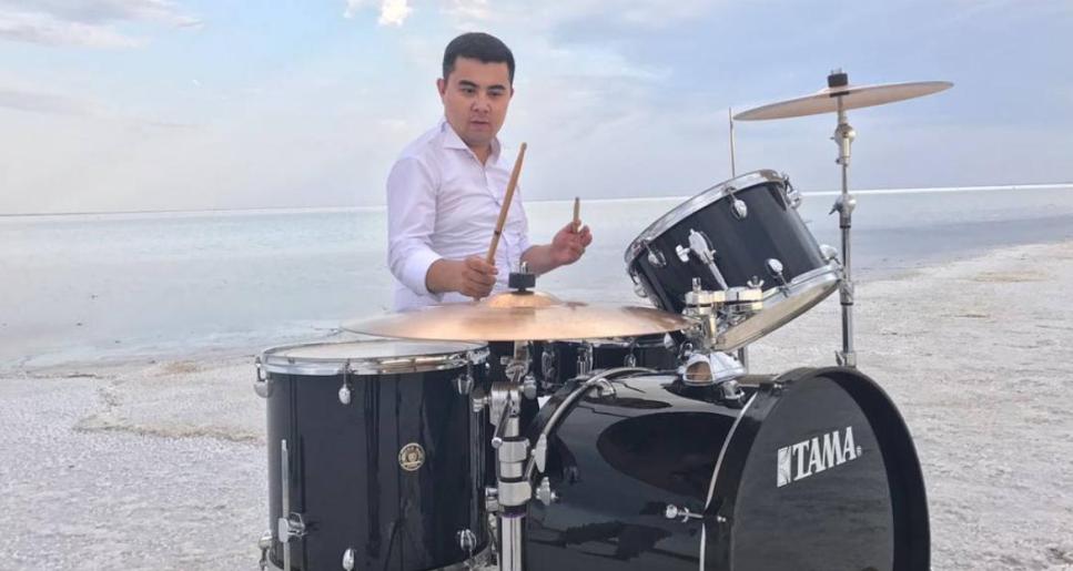 «Өнер – менің өмірімнің  ажырамас бөлігі», - дейді Әсет Ғажапбекұлы